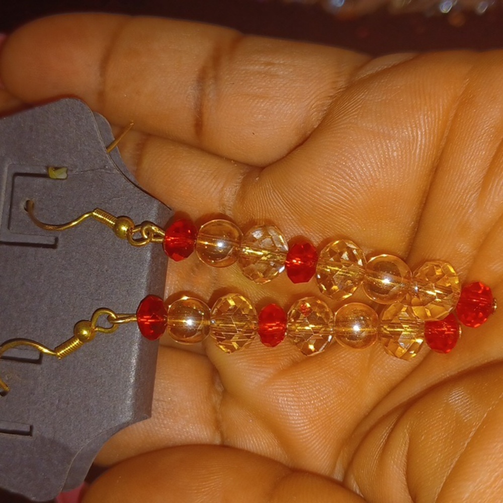 Pretty Bar Shop Red Star Crystal Earrings